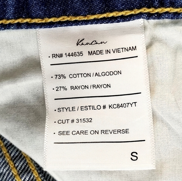 NWT KanCan Women's Mid Rise Medium Wash Distressed Cuffed Denim Jean Shorts, S - Picture 9 of 9